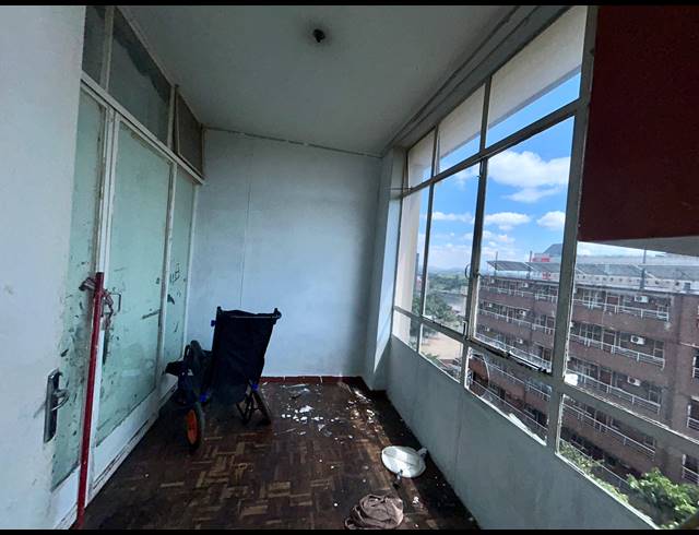 5 BEDROOM APARTMENT FOR SALE IN SUNNYSIDE